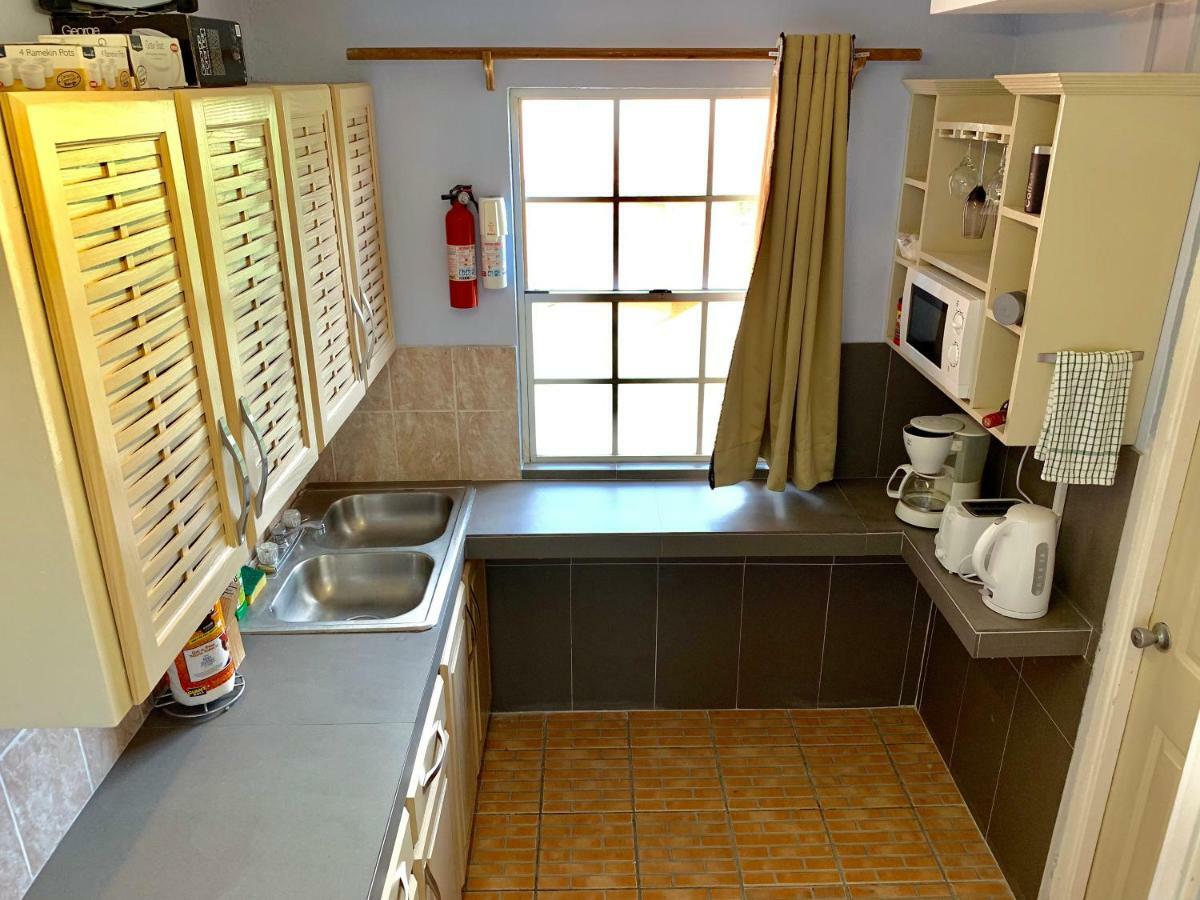 Cool Premier Apts. - Airport/Sgu Blow Hole ภายนอก รูปภาพ